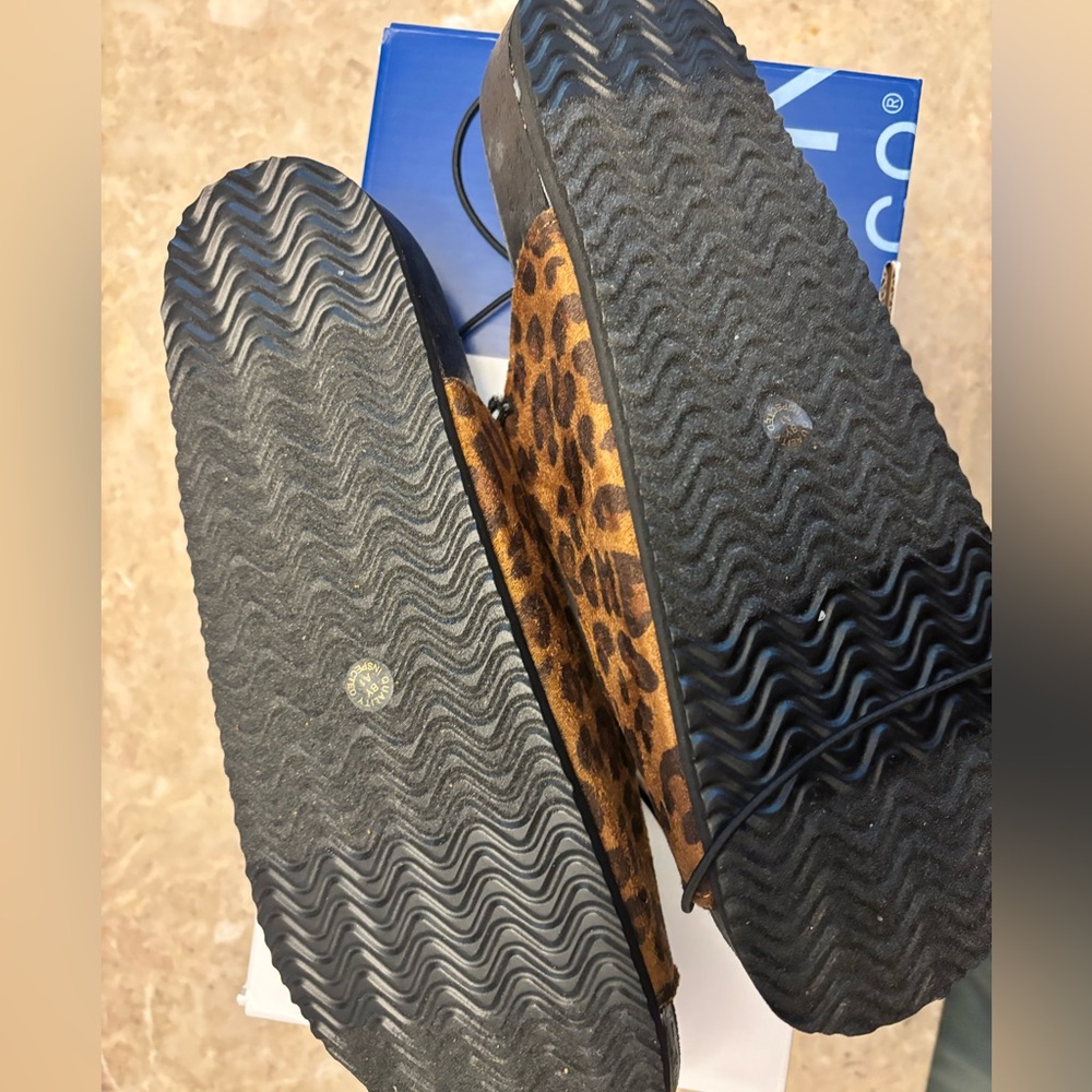 NIB Arizona Jean Company Brown Leopard Sandals Slides Summer Animal Print size 7 - Picture 3 of 5